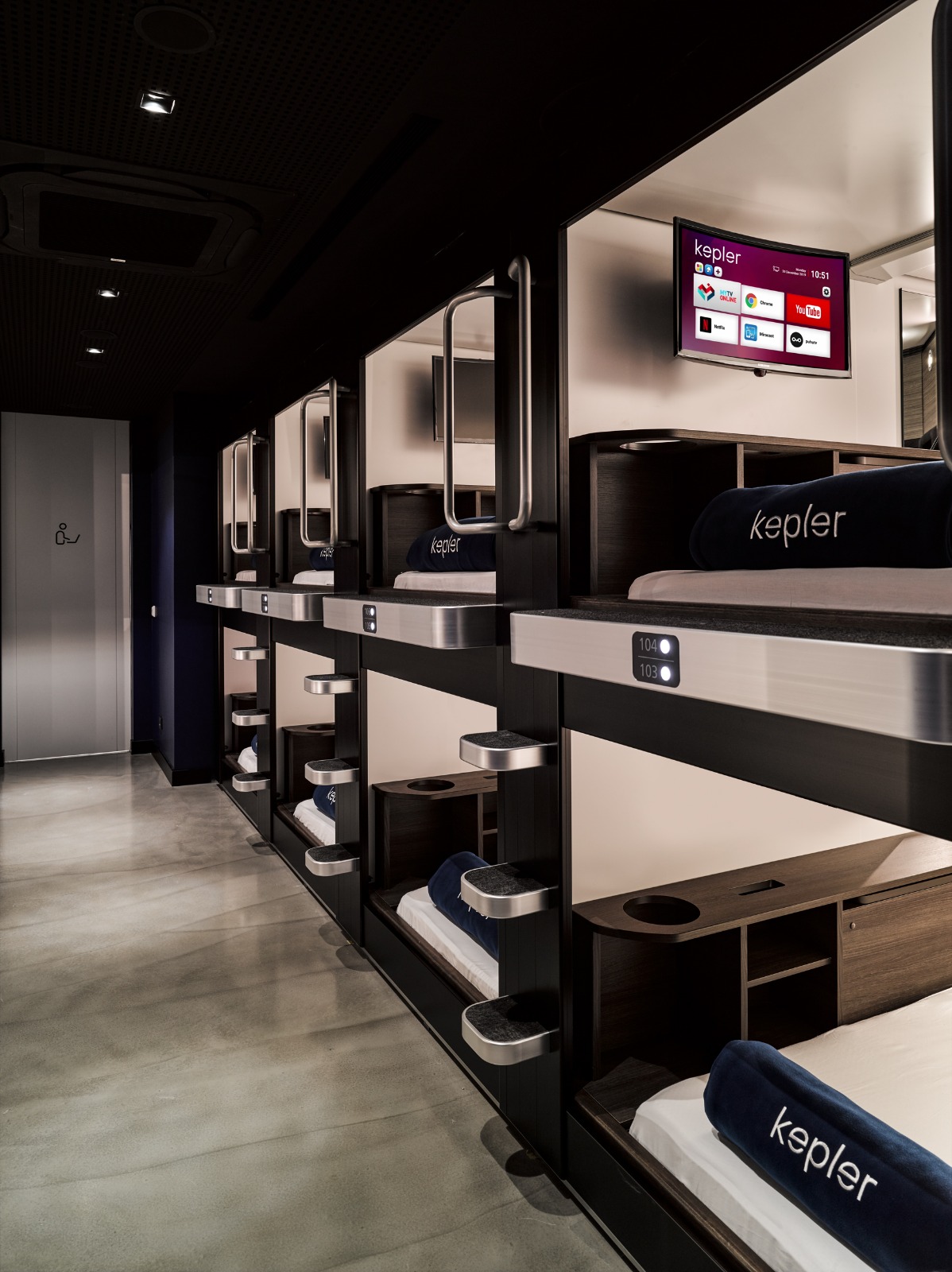 Kepler Club Lounge Hotel
